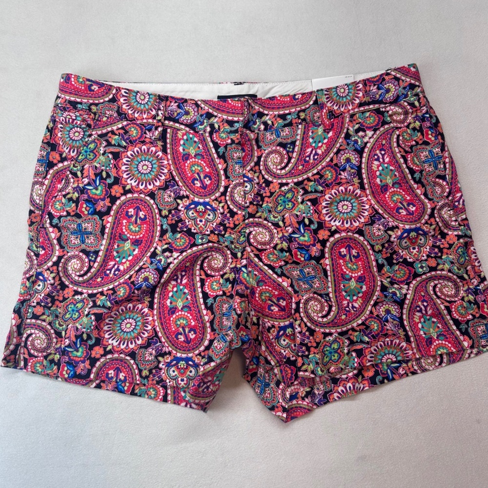 Lands' End Shorts Women 12 Navy Paisley Low Rise Linen Blend 5in Inseam NWT